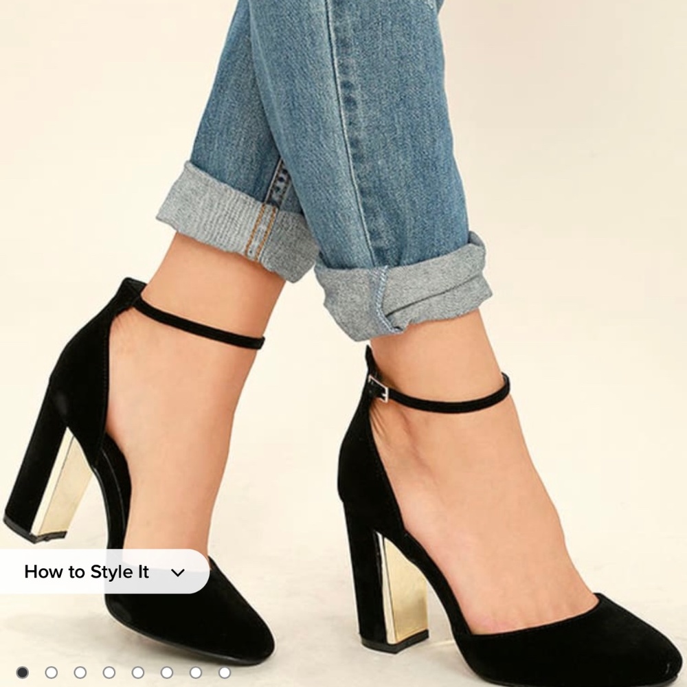 Size 9 Lulus Laura Black Velvet Ankle Strap Heels NIB